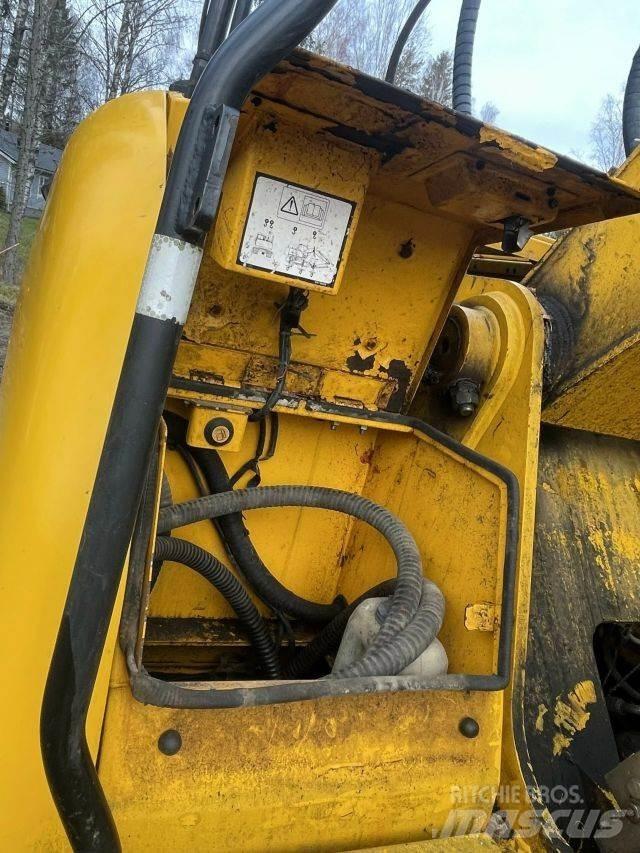 JCB JS 200 LC Гусеничные экскаваторы