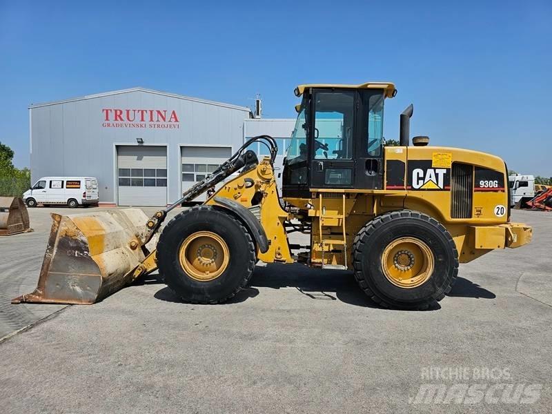 CAT 930 G Фронтальные погрузчики