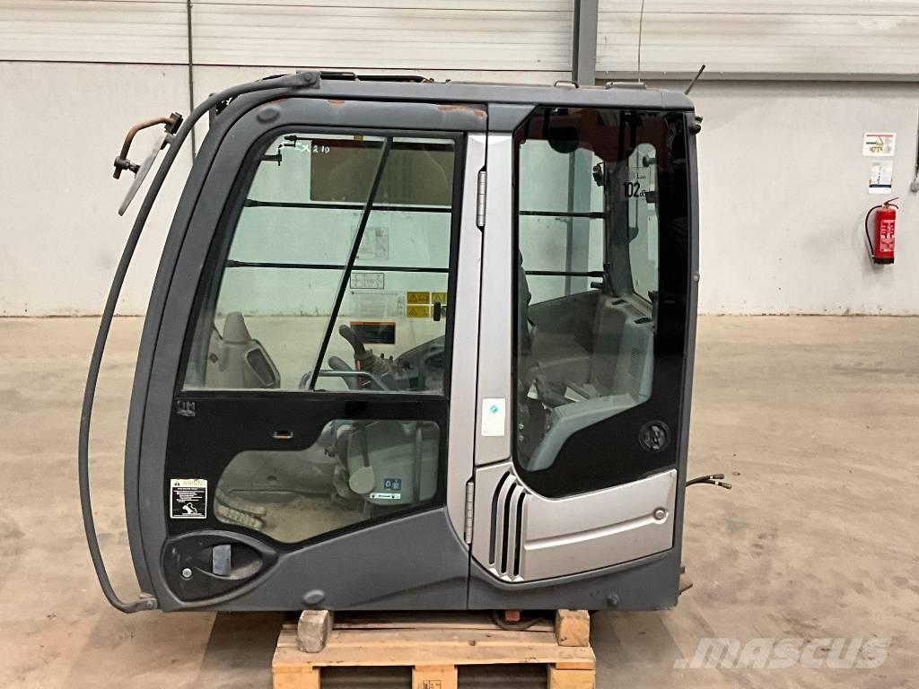 Hitachi ZX 210-3 Кабины и интерьер