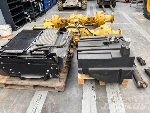CAT 938 Фронтальные погрузчики