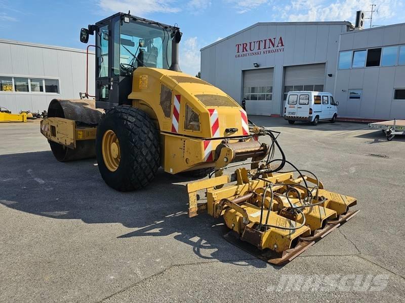 CAT CS56 Vibroplatte Грунтовые катки