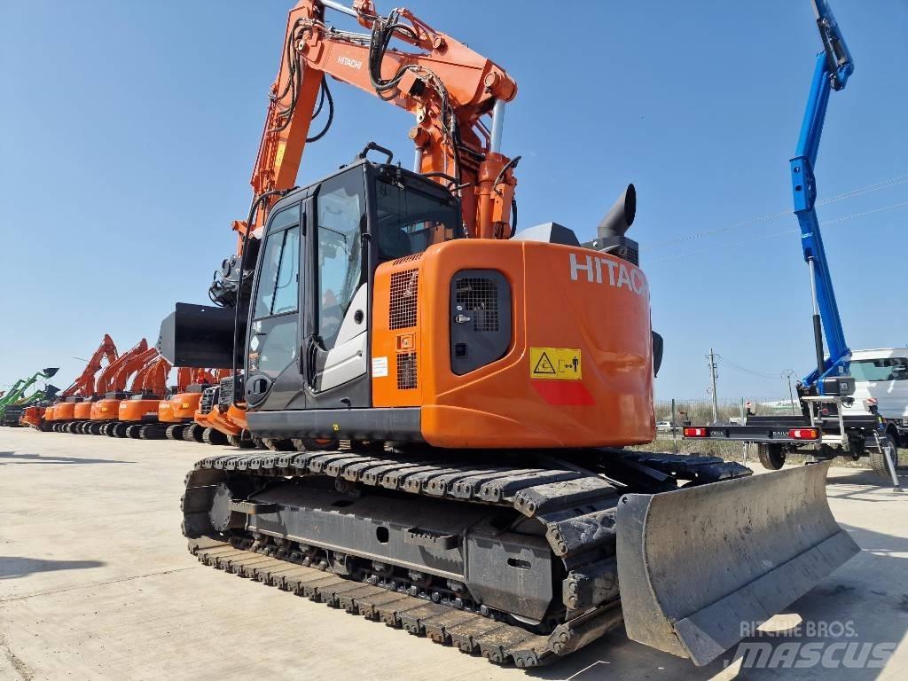 Hitachi ZX135-6 Гусеничные экскаваторы