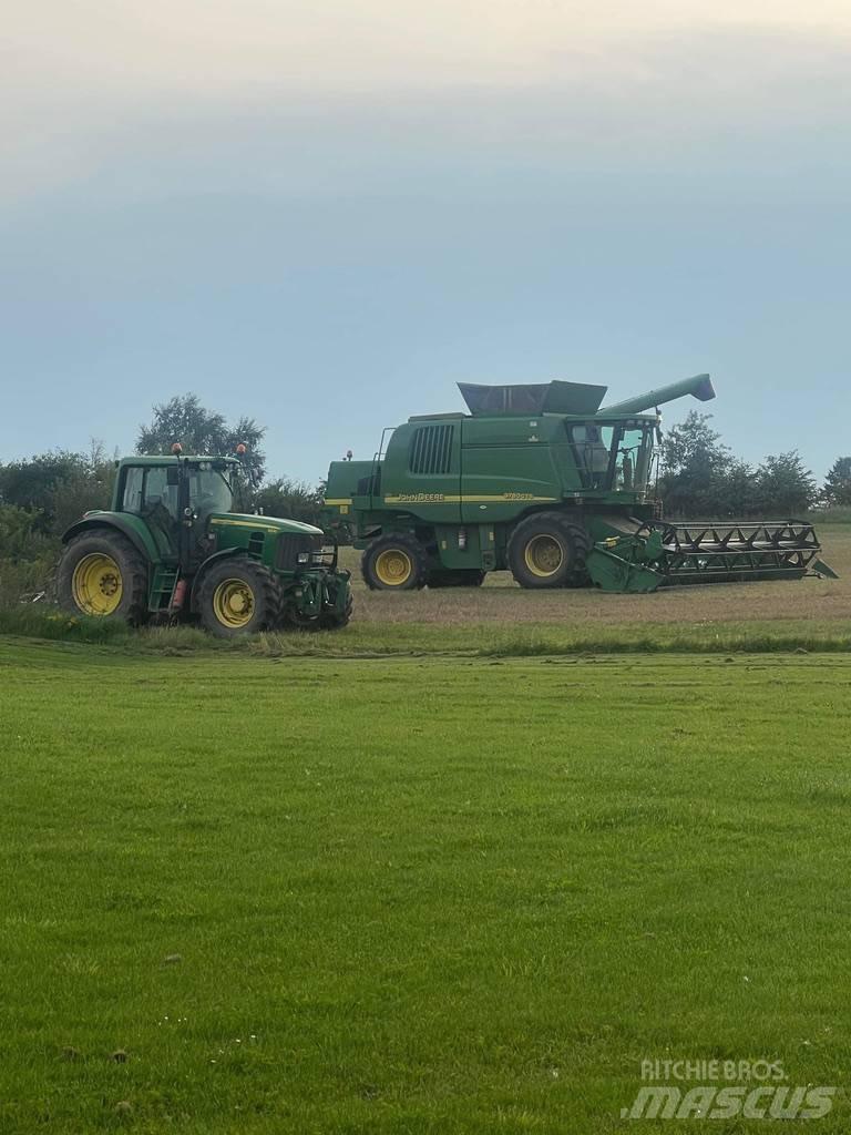 John Deere 9780 CTS Зерноуборочные комбайны