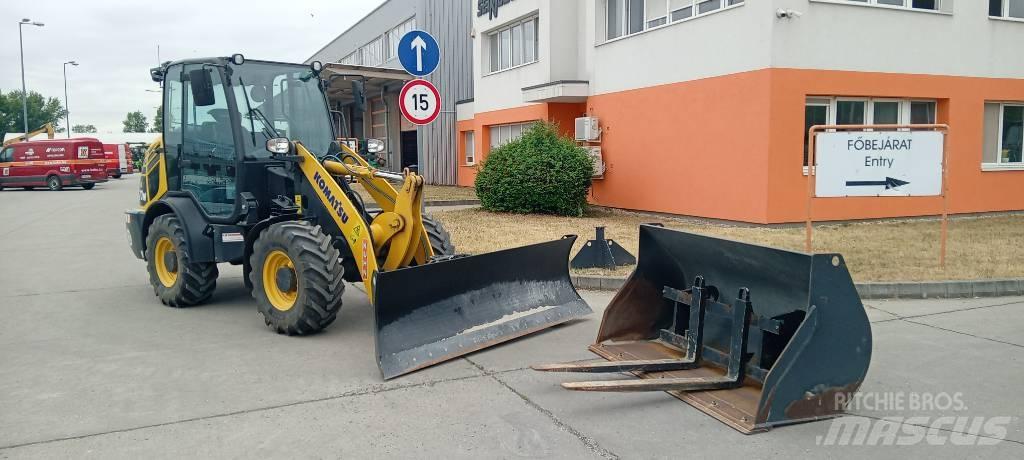 Komatsu WA 70 Фронтальные погрузчики