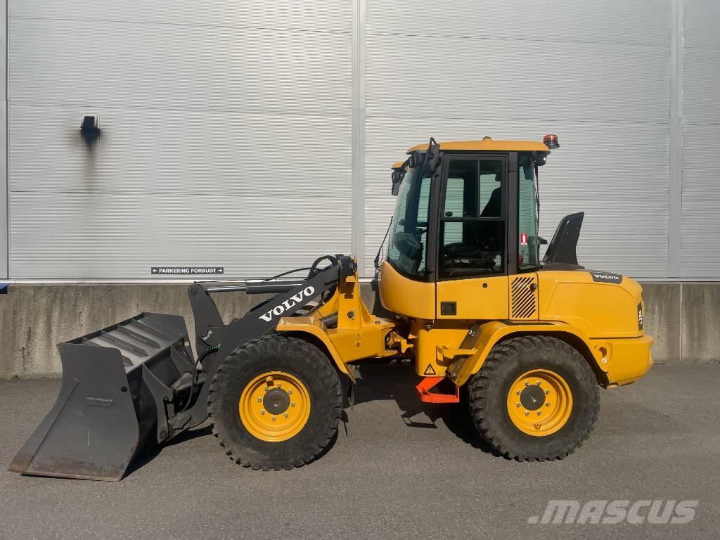 Volvo L30GS Фронтальные погрузчики