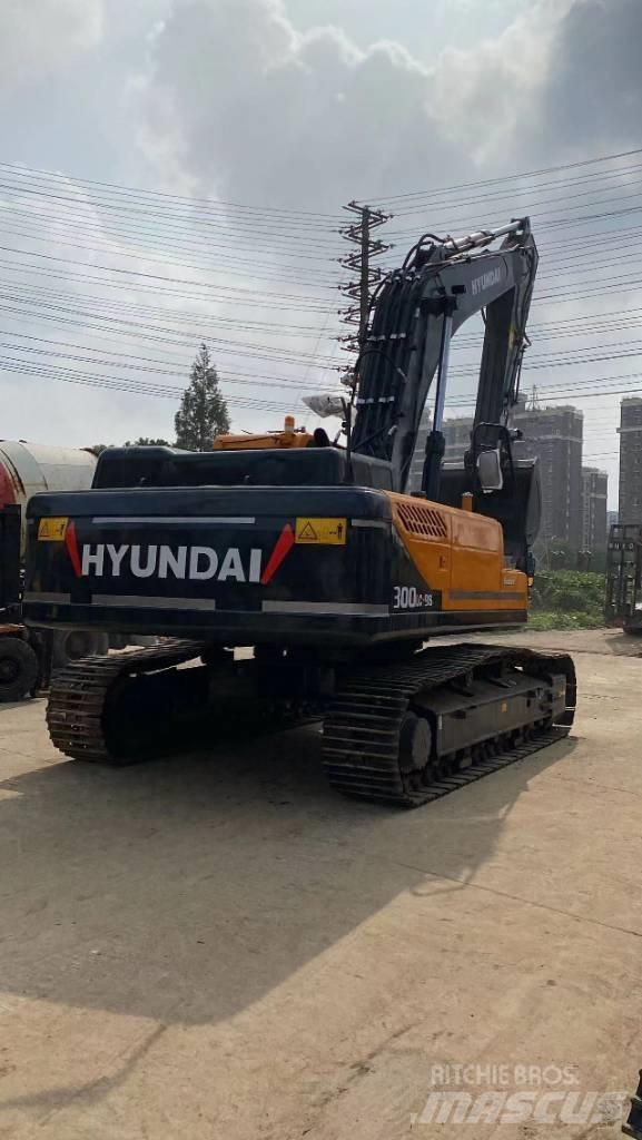 Hyundai 30 L-9 A Гусеничные экскаваторы
