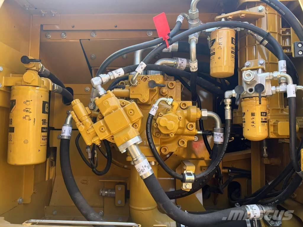 CAT 330 D Гусеничные экскаваторы