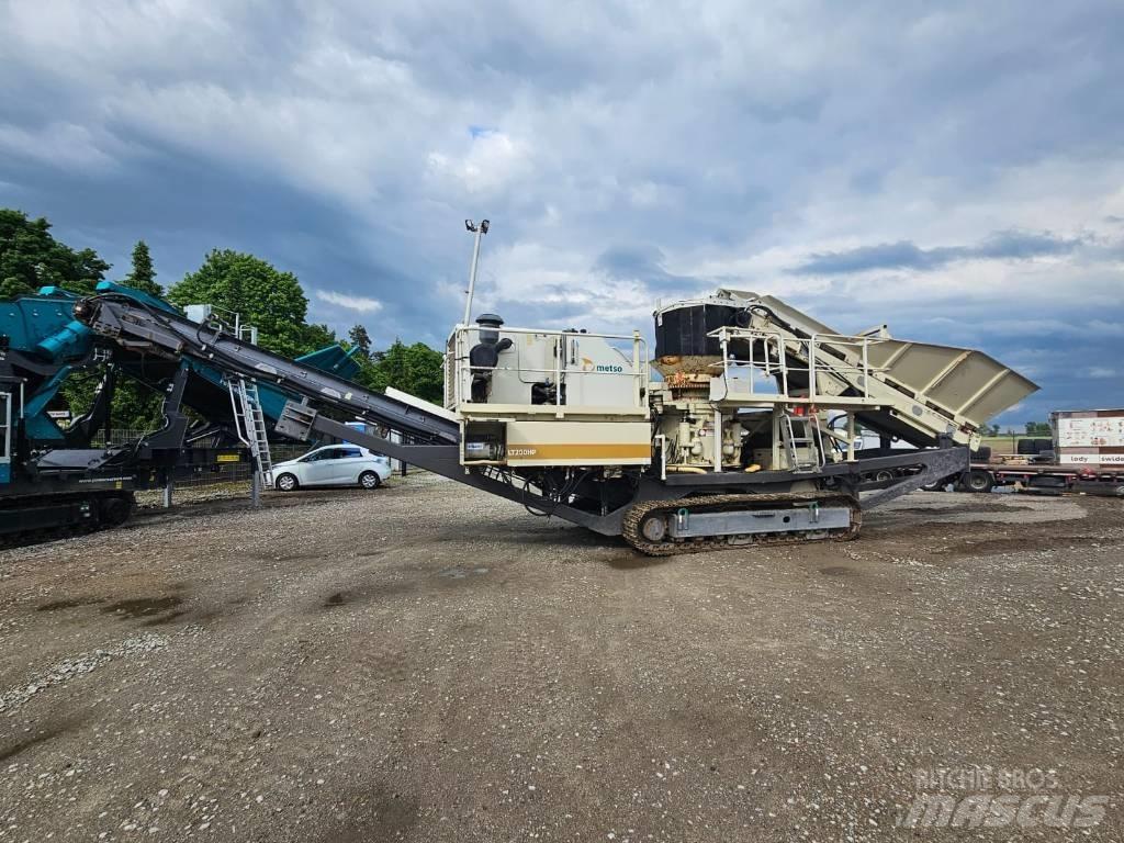Metso LT 200 HP Мобильные дробилки