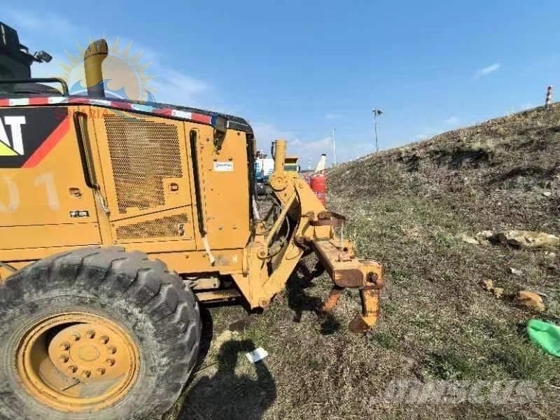 CAT 140 M Грейдеры