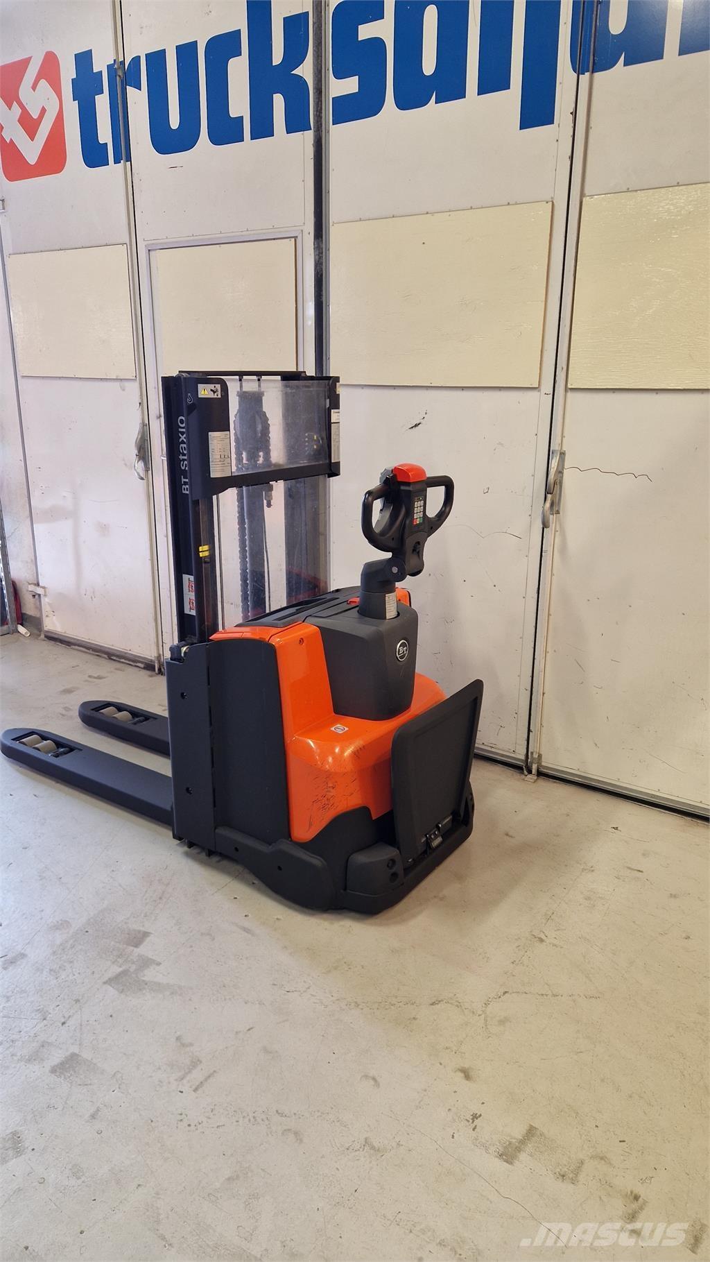 BT SWE200D Самоходные электроштабелёры