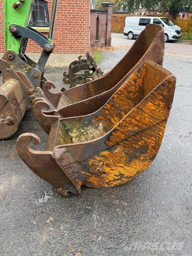 Hyundai R140W-9 Колёсные экскаваторы