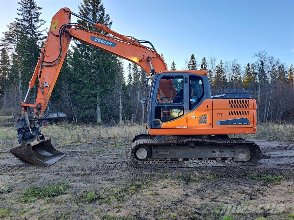 Doosan DX 140 LC-3 Гусеничные экскаваторы