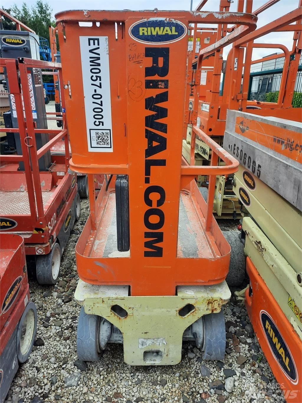 JLG 1230ES Разные подъемники и вышки