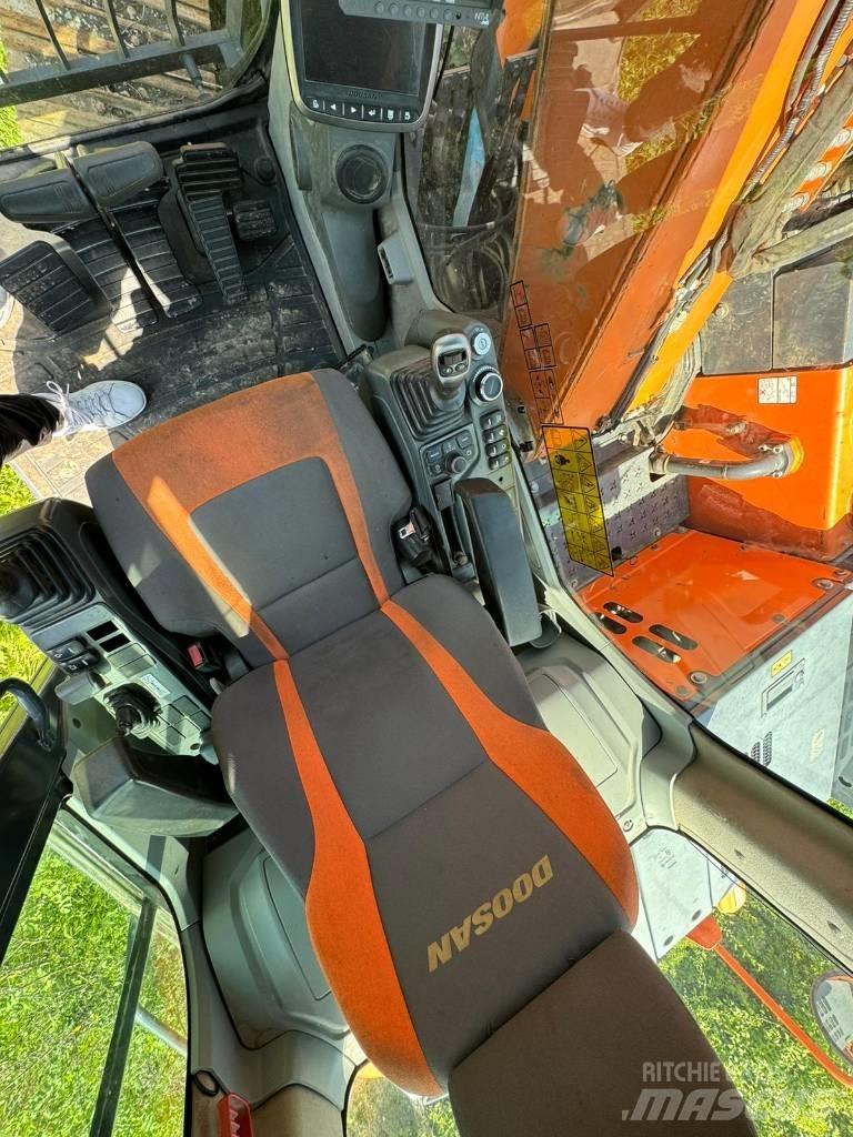 Doosan DX 140 LCR Гусеничные экскаваторы