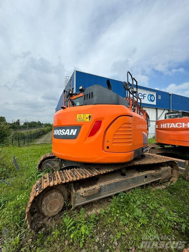 Doosan DX 140 LCR Гусеничные экскаваторы