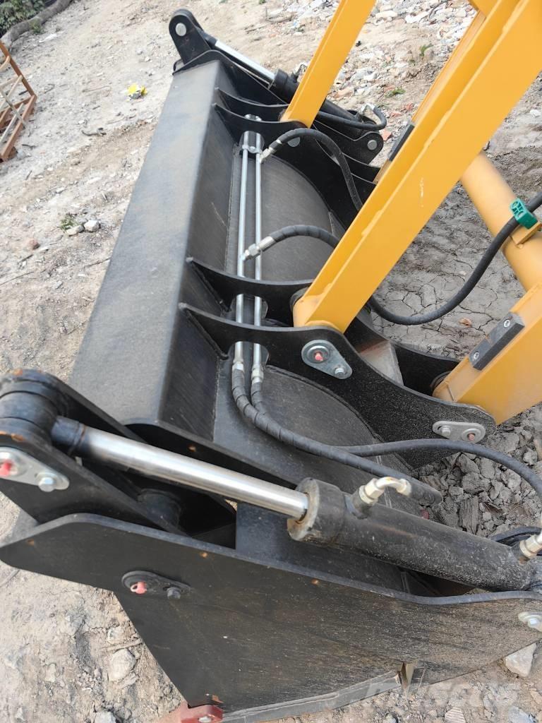 JCB 3 CX NEW MACHINE Экскаваторы-погрузчики