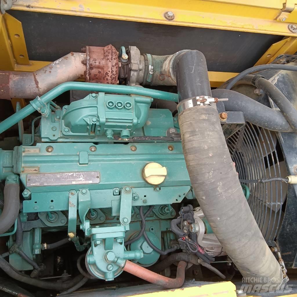 Volvo EC140B Гусеничные экскаваторы