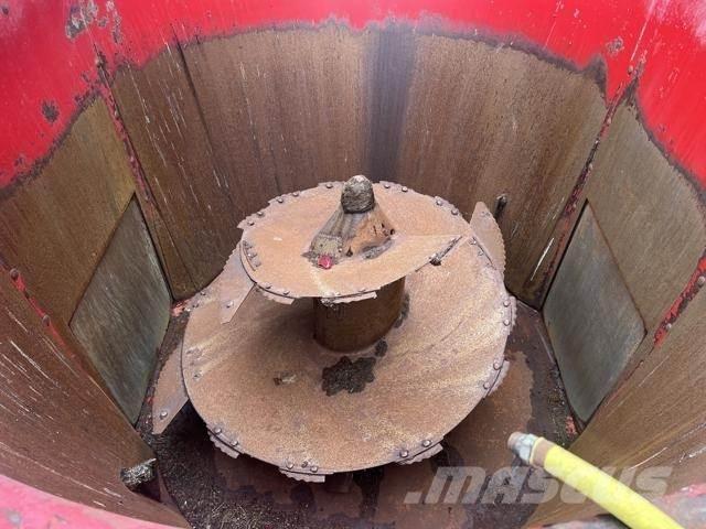 Peecon VME 120 Кормораздатчики