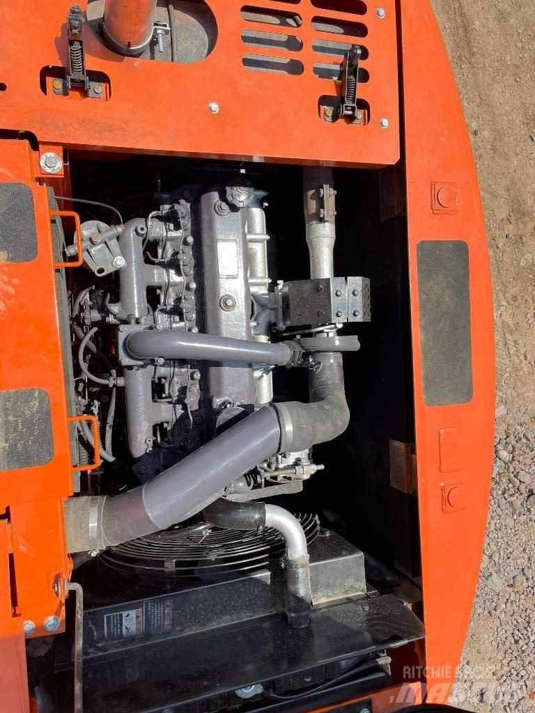 Doosan 150 Колёсные экскаваторы