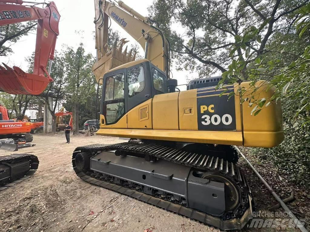 Komatsu PC 300 Гусеничные экскаваторы