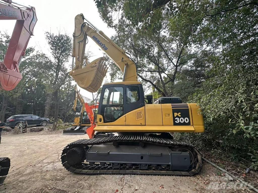 Komatsu PC 300 Гусеничные экскаваторы