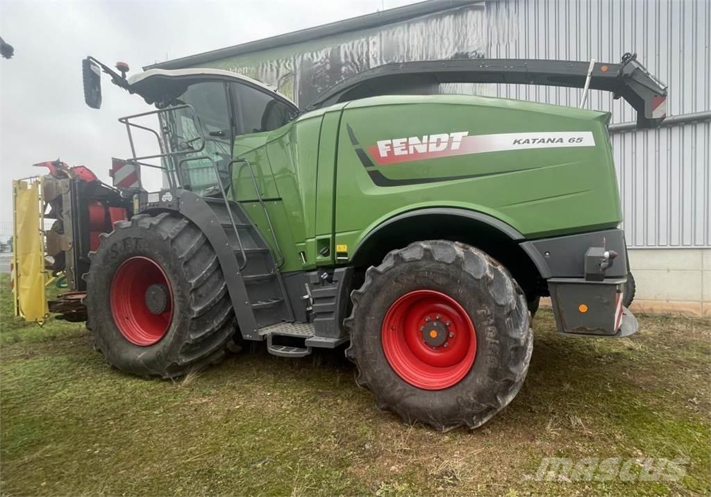 Fendt Katana 65 Самоходные кормоуборочные комбайны