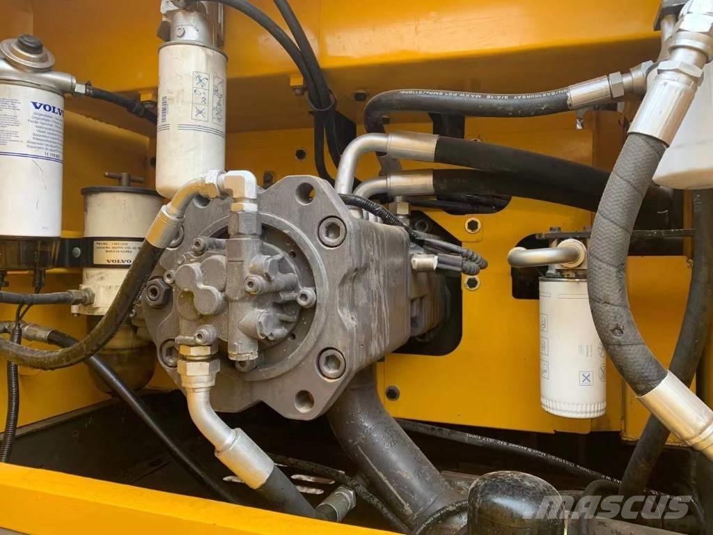 Volvo EC 300 D Гусеничные экскаваторы