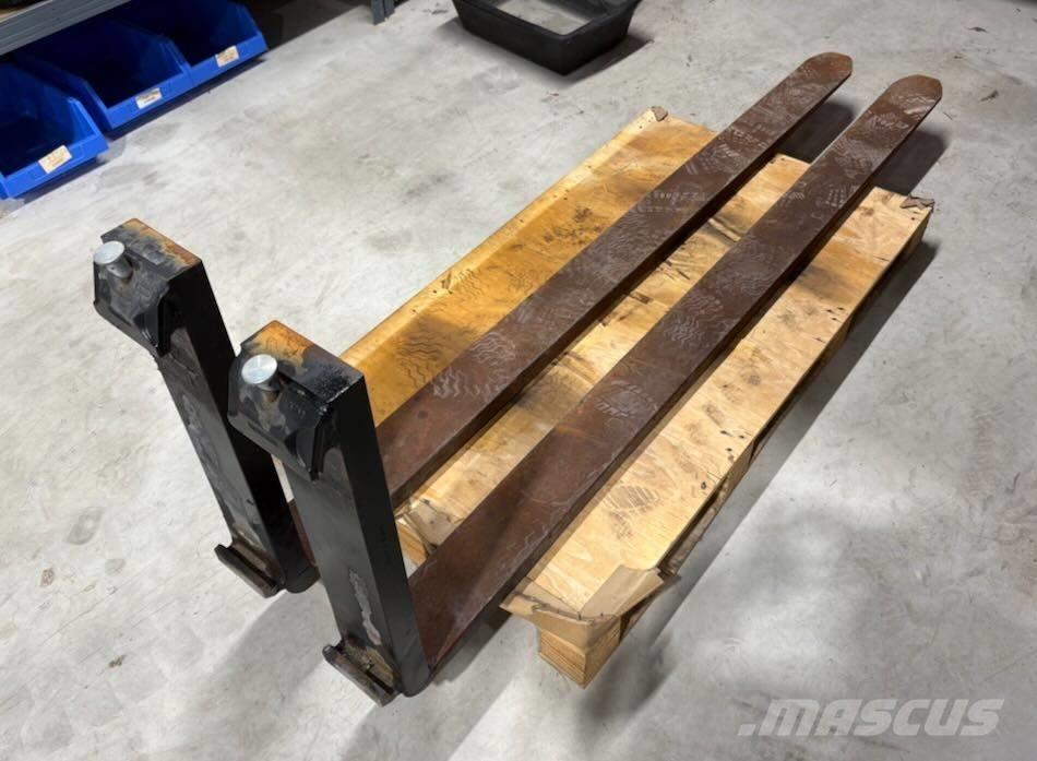 Toyota Fourches Паллетные вилы