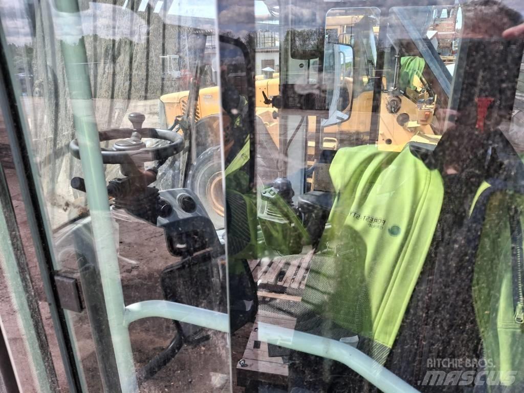 Liebherr L 580 LG Фронтальные погрузчики