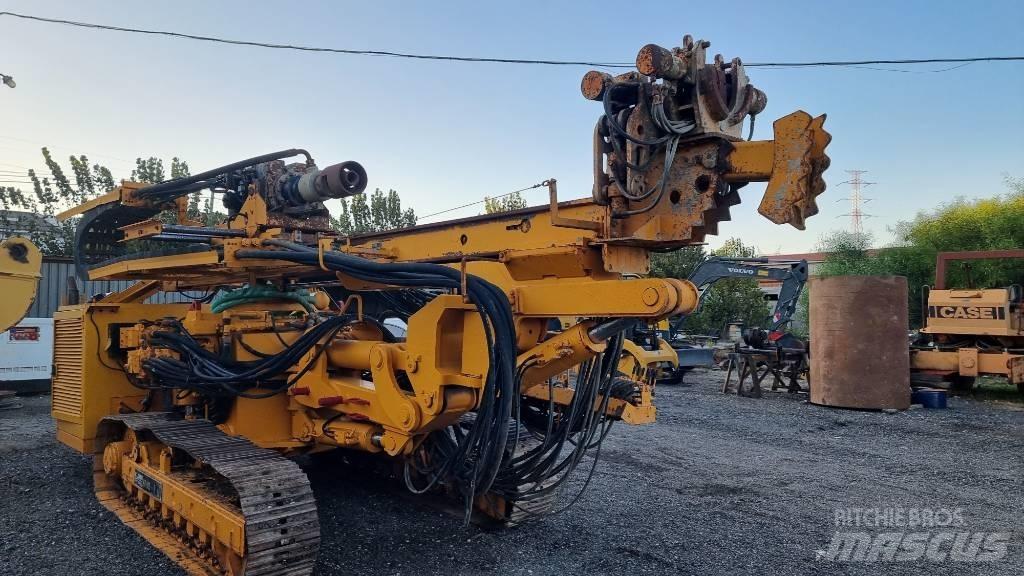 Klemm KR 803 Гусеничные буровые установки