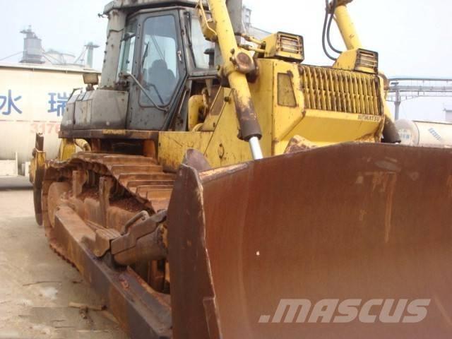 Komatsu d155a-2 Гусеничные бульдозеры