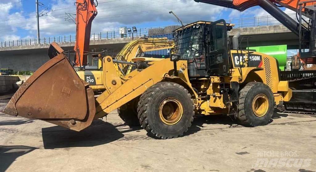 CAT 950M Фронтальные погрузчики