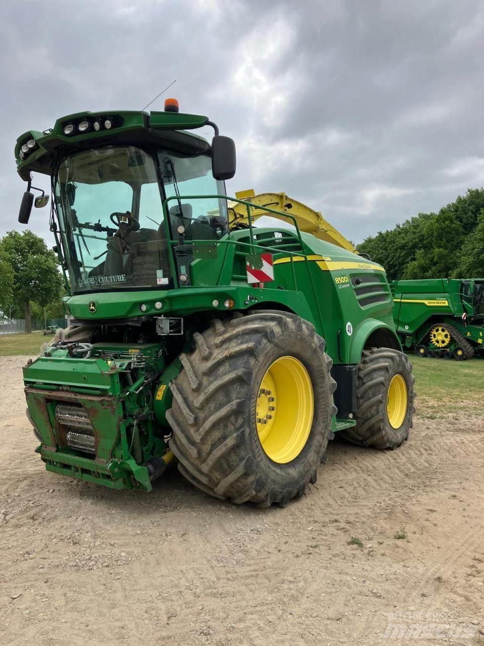 John Deere 8500 Самоходные кормоуборочные комбайны