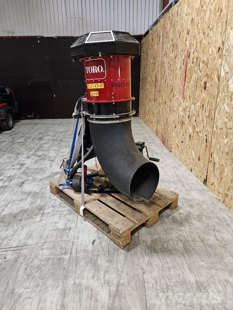Toro ProForce Оборудование для удаления мусора