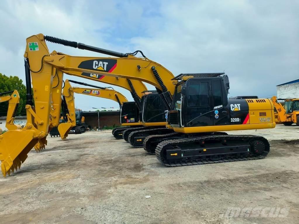 CAT 320 D Гусеничные экскаваторы