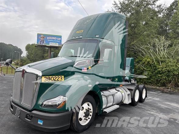 Kenworth T680 Седельные тягачи