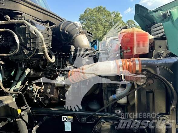 Kenworth T680 Седельные тягачи