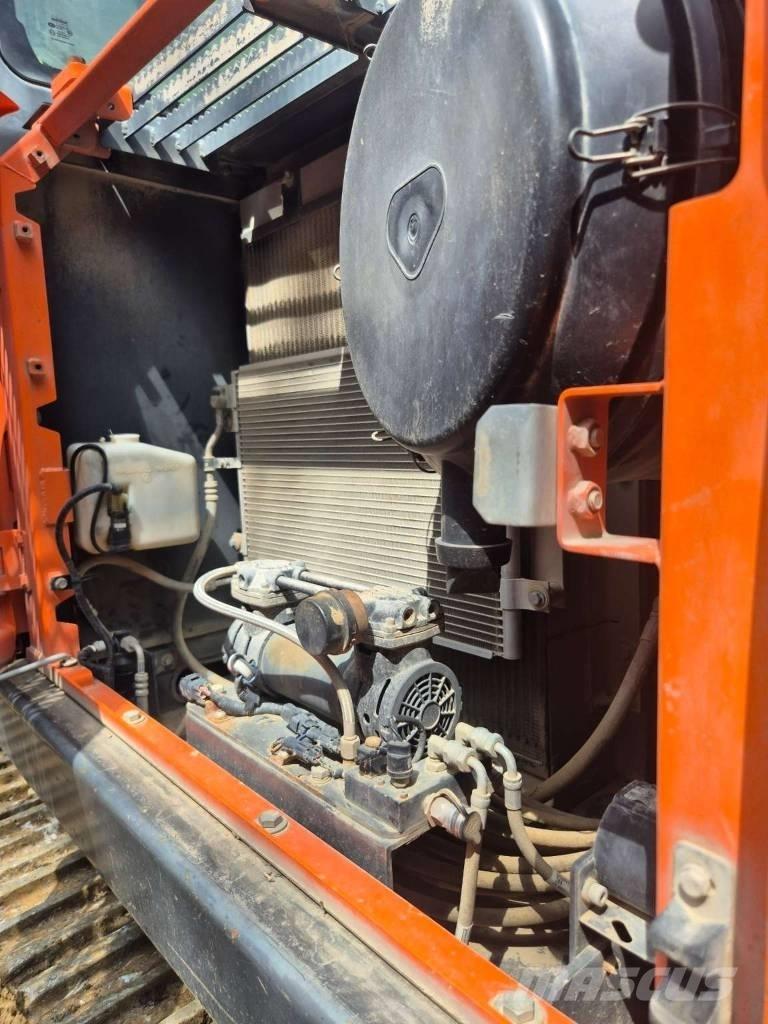 Doosan DX 300 LC-5 Гусеничные экскаваторы