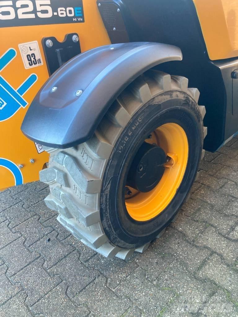 JCB 525-60 E Телескопические погрузчики