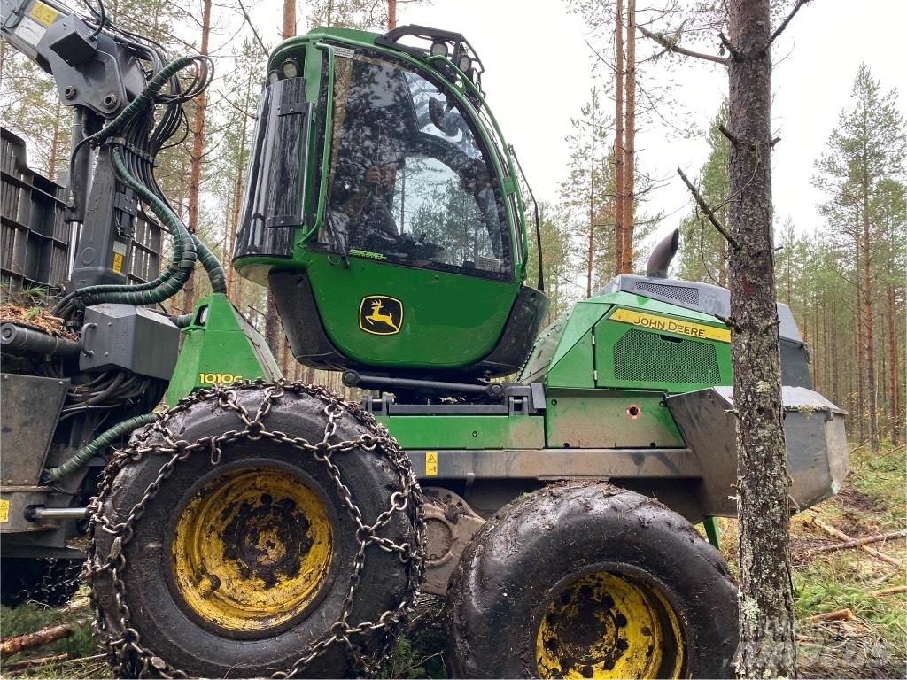 John Deere 1010G Форвардеры