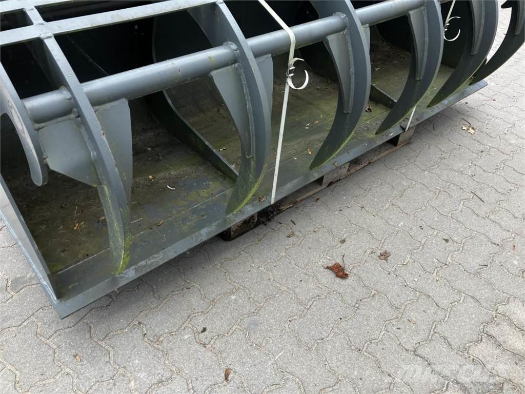 Kramer 2400 mm Навесные фронтальные погрузчики