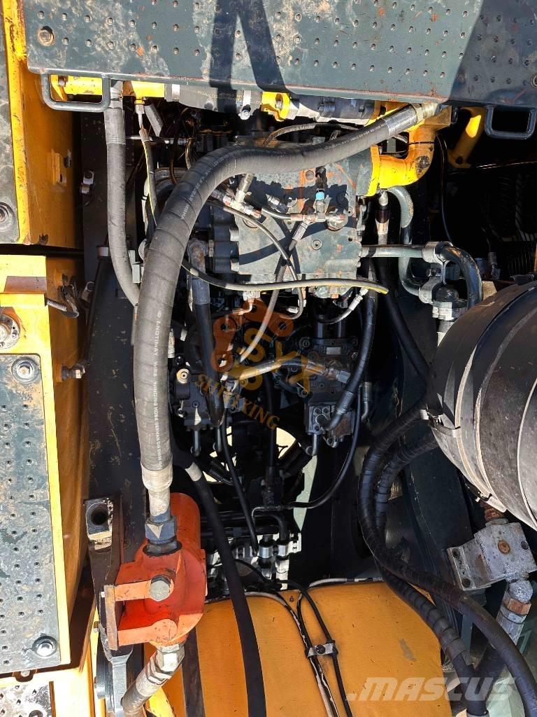 Hyundai Robex 520 VS Гусеничные экскаваторы