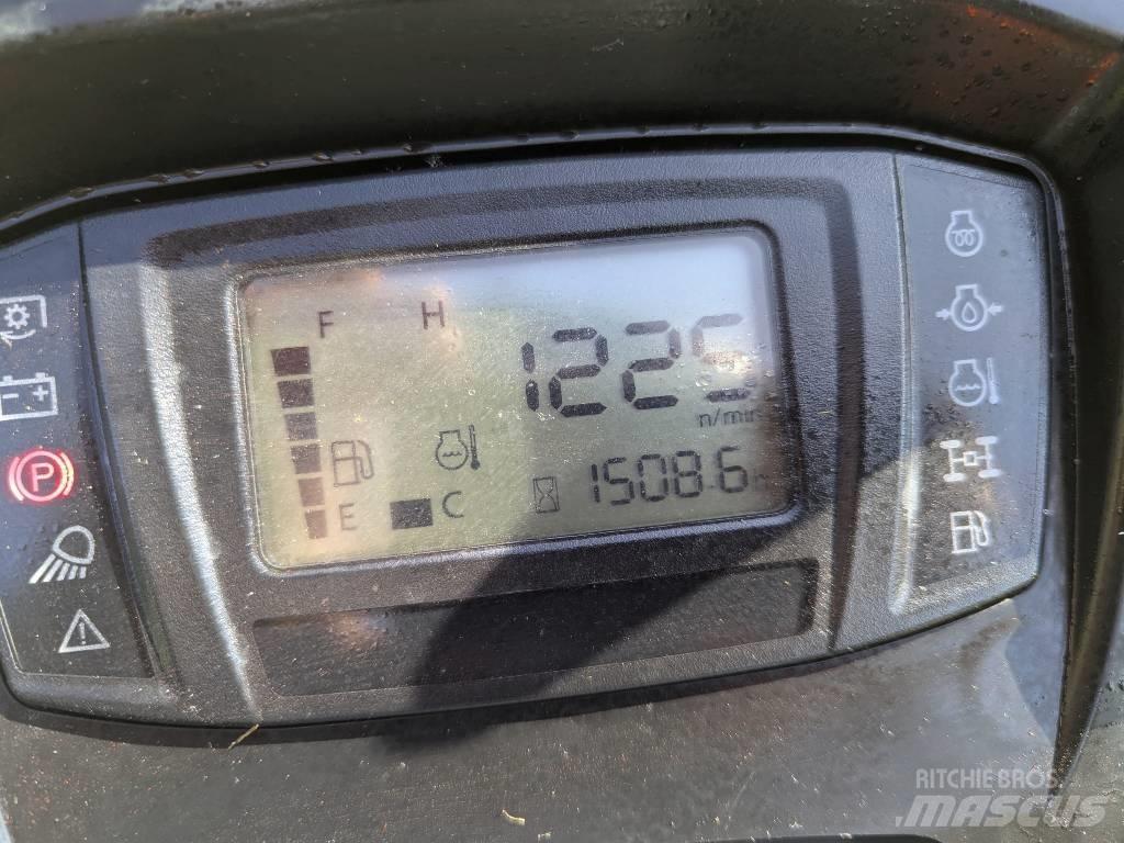 Kubota F 3890 Самоходные газонокосилки