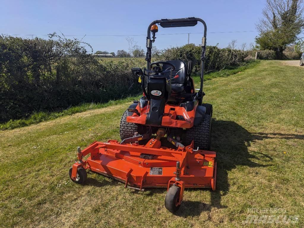 Kubota F 3890 Самоходные газонокосилки
