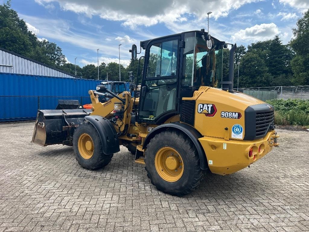 CAT 908M - 908 M Фронтальные погрузчики