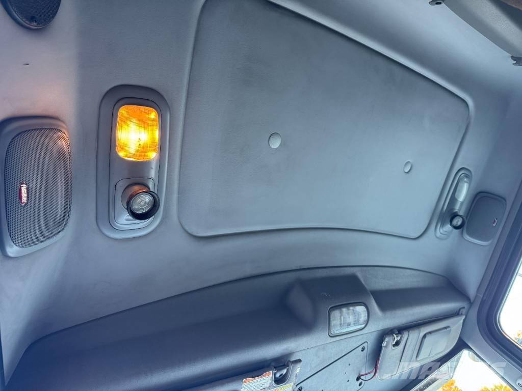 Peterbilt 389 Грузовики-Самосвалы