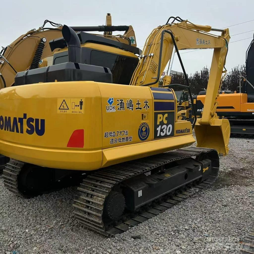 Komatsu 130-7 Гусеничные экскаваторы