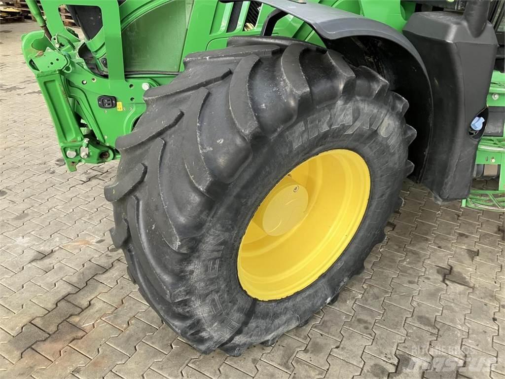 John Deere 6155R Трактора