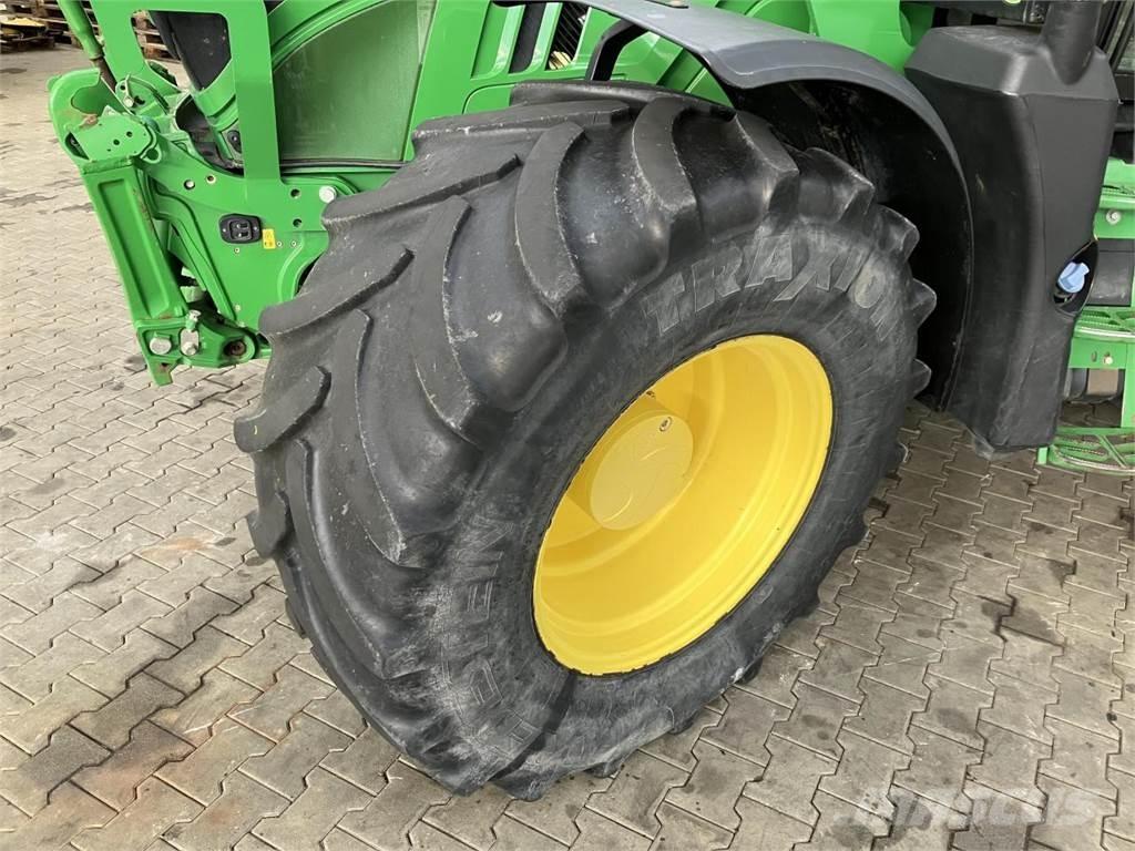 John Deere 6155R Трактора