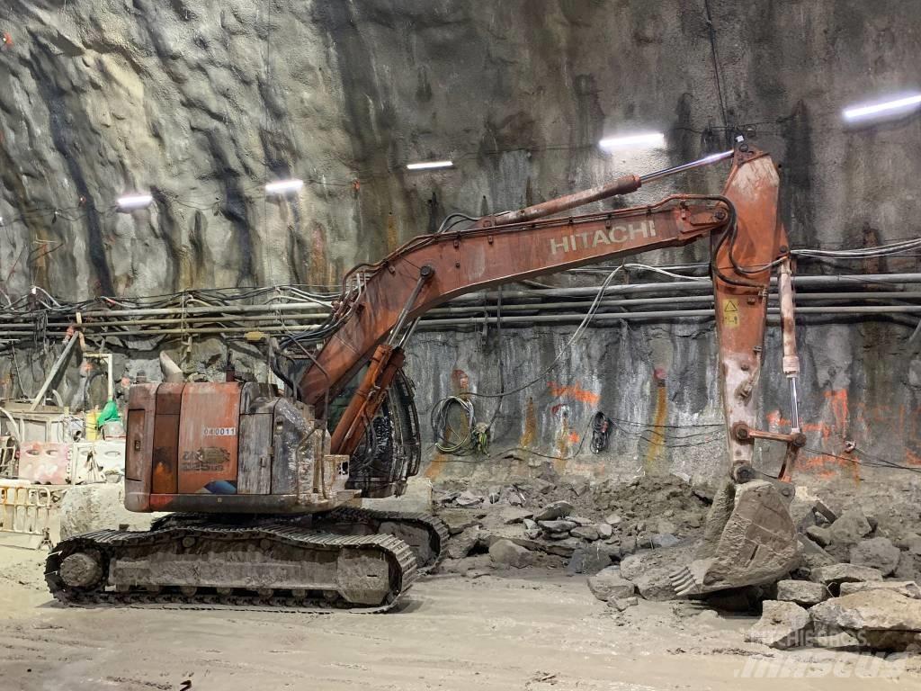 Hitachi ZX225US-5A Строительная техника - Другие